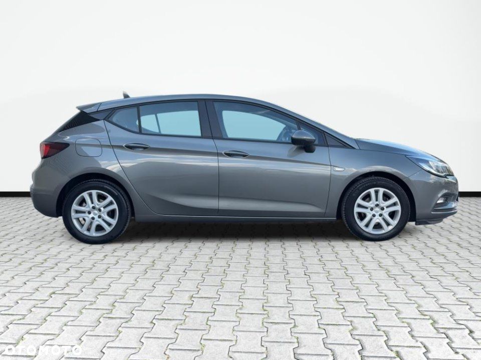 Opel Astra - 4