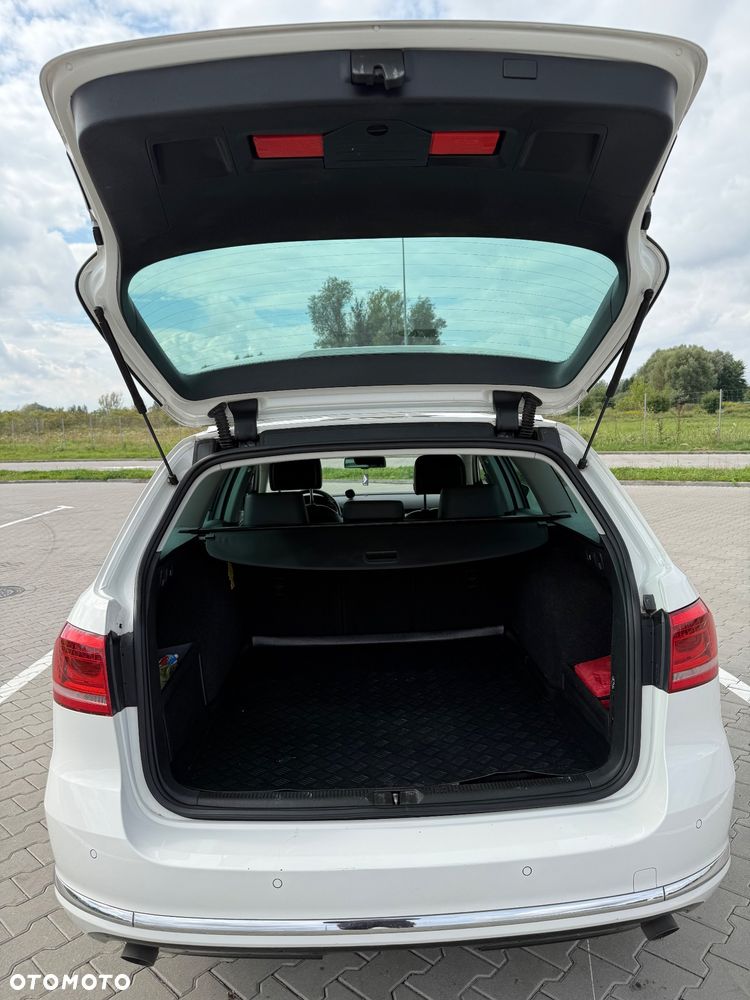 Volkswagen Passat Variant 2.0 TDI 4Mot Highline DSG - 9