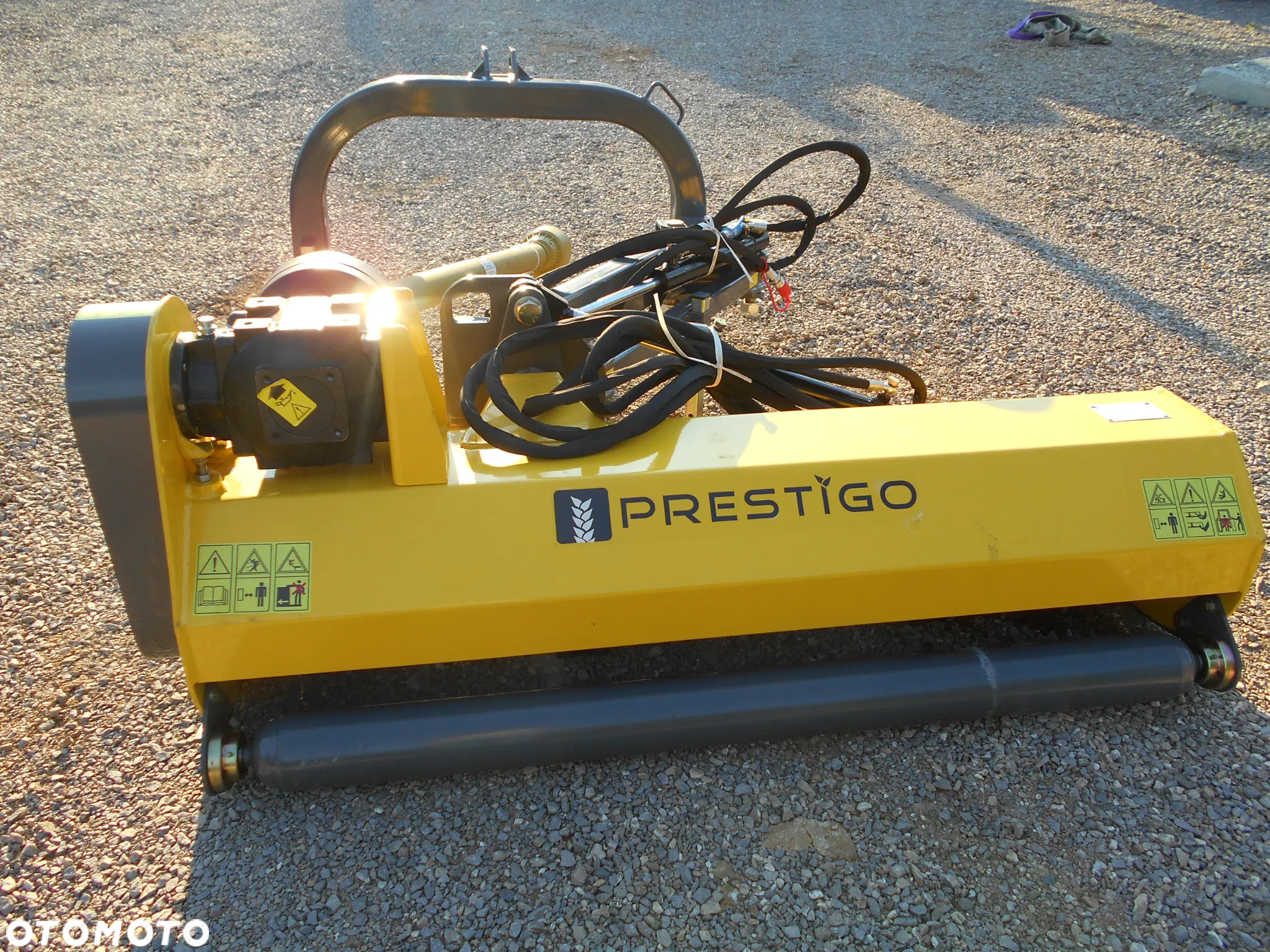 Kosiarka bijakowa/ MULCZER/dostępne od ręki/ PRESTIGO/ dostępne szerokości:* tylne : 1,1 m-1,9m *Przesuw hydrauliczny: 1,7m-2,3m * Wysięgnik(tylno-boczna) : 1,6m-2,4 m - 6