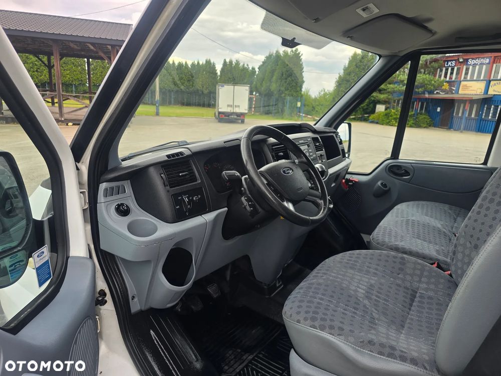 Ford Transit - 10