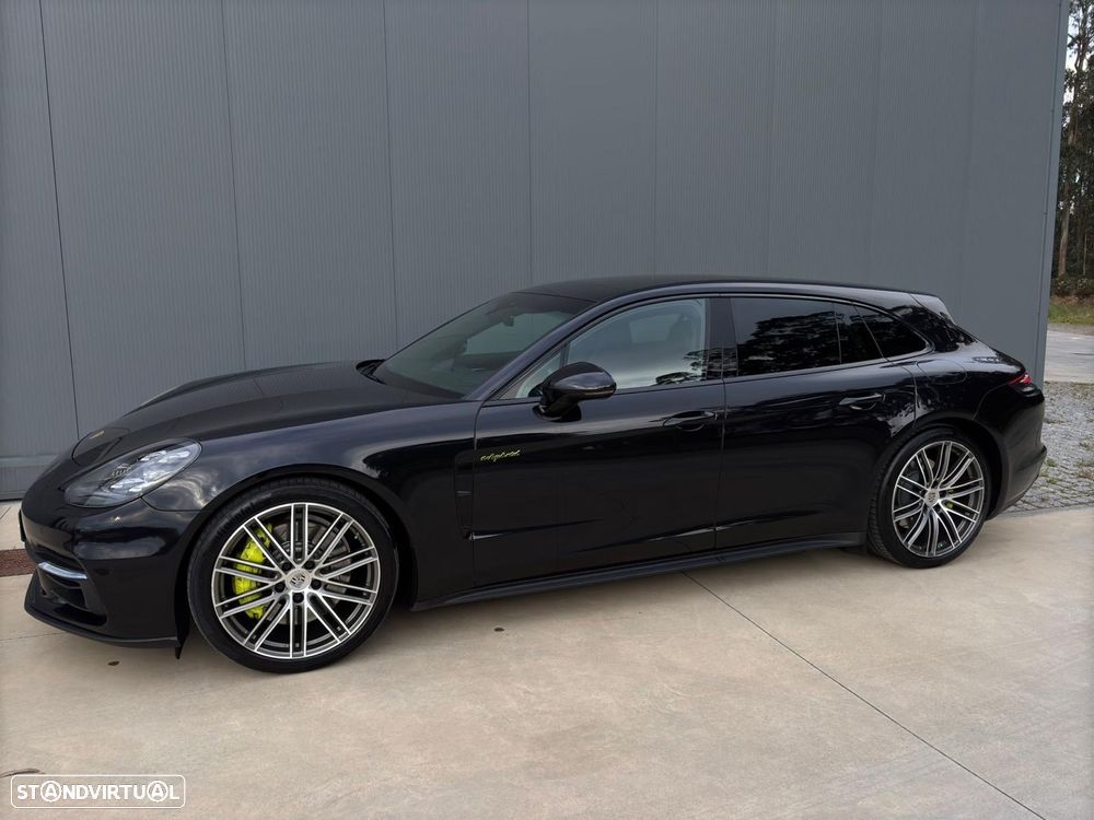 Porsche Panamera Sport Turismo - 2