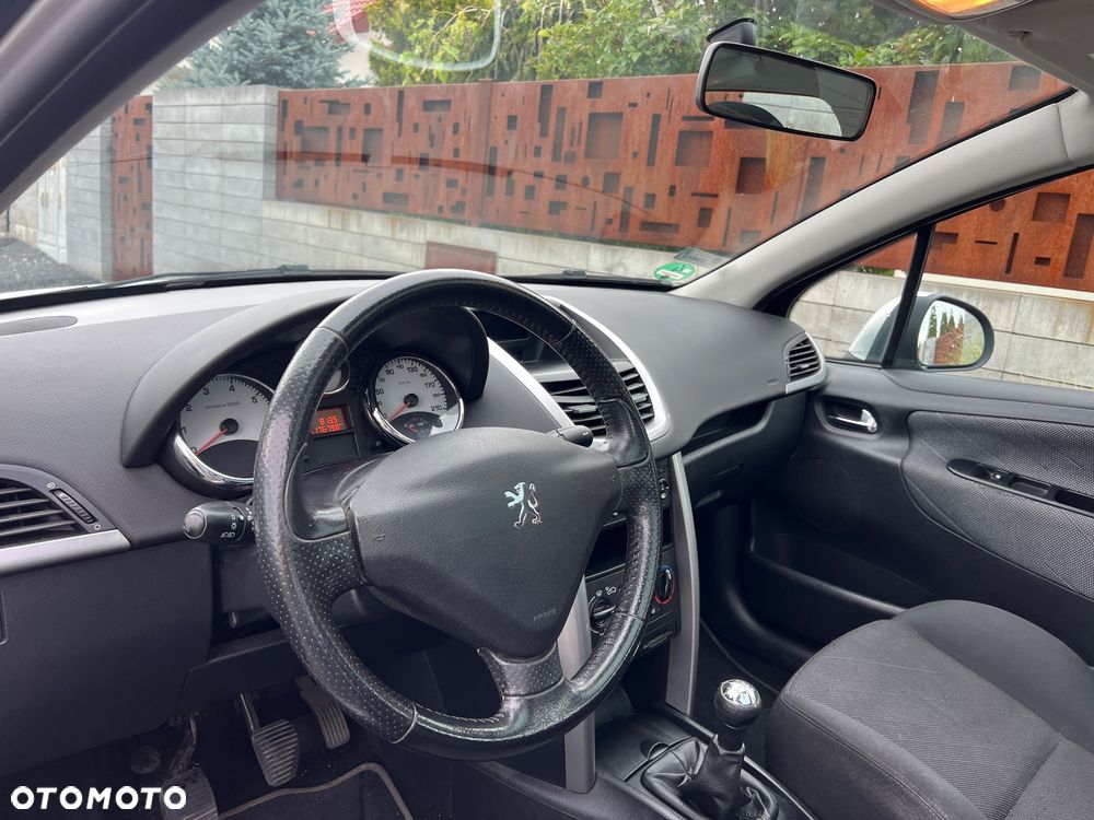 Peugeot 207 95 VTi Filou - 10