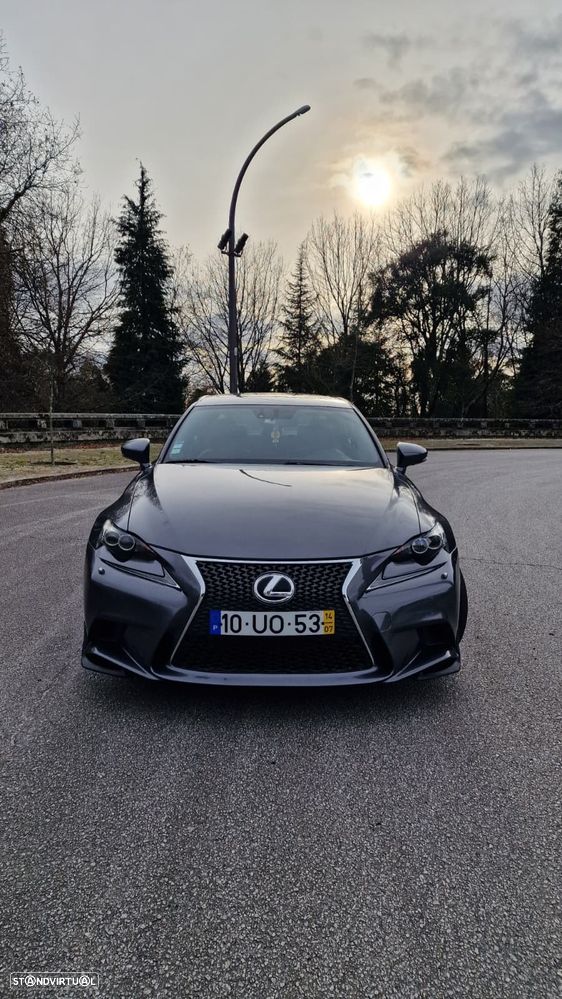 Lexus IS 300H Pack F Sport - 1