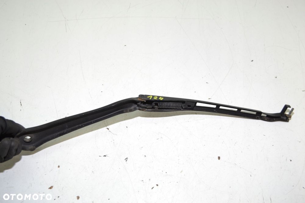 RAMIĘ WYCIERACZKI LEWY PRZÓD BMW E93 7118214 - 3