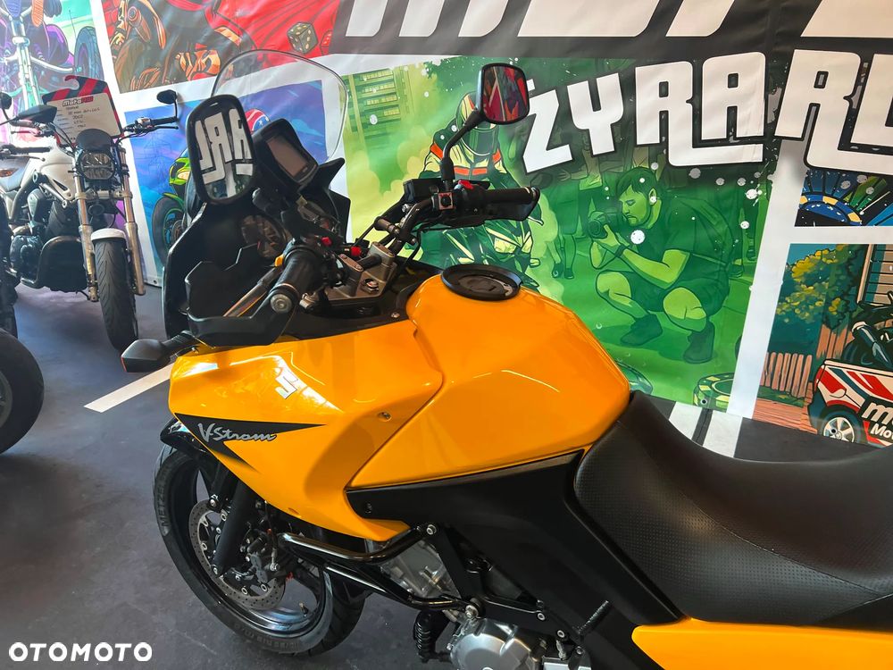 Suzuki DL - 19