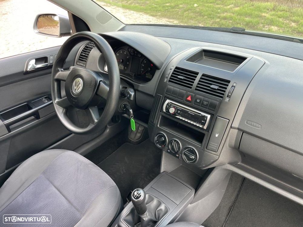VW Polo 1.2 Confortline AC - 29