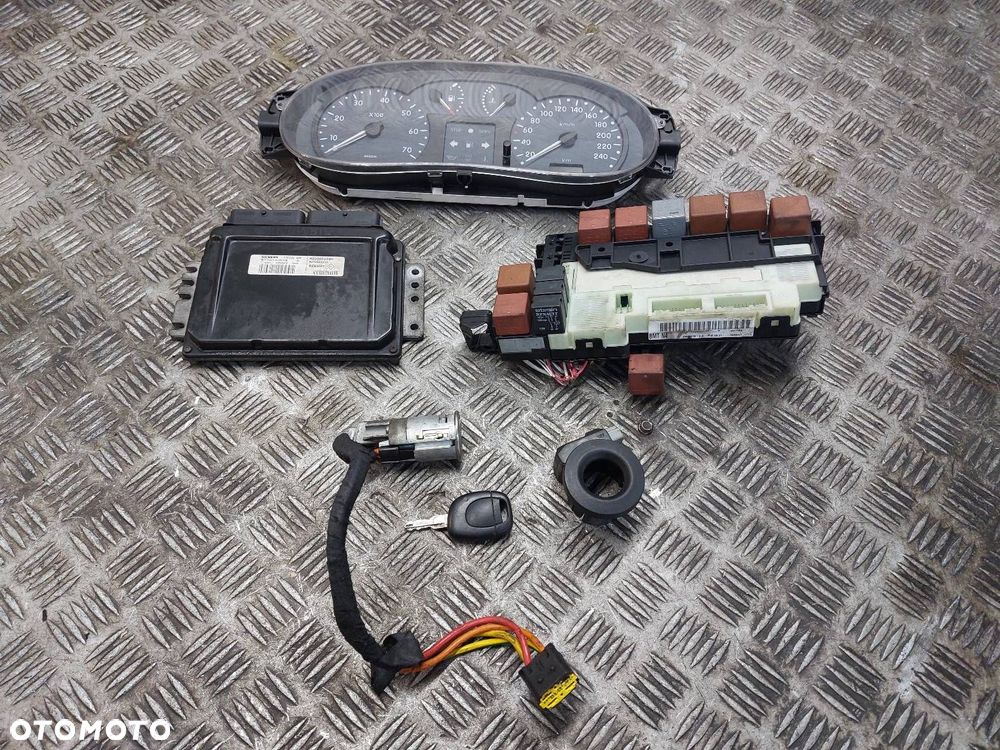 ZESTAW STARTOWY RENAULT CLIO II 1.6 16V 8200044437 8200031557 8200057247 - 1