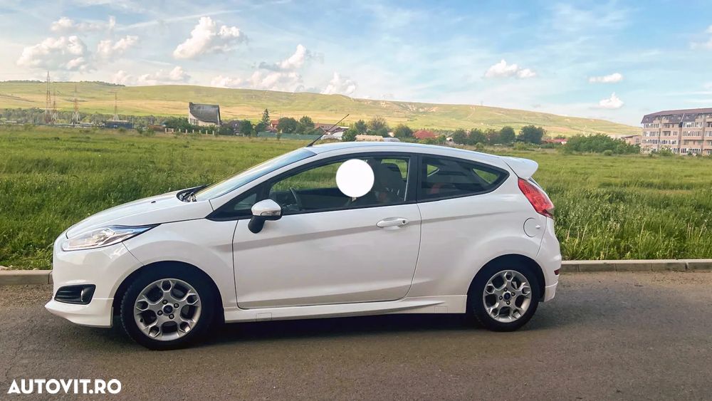 Ford Fiesta - 2