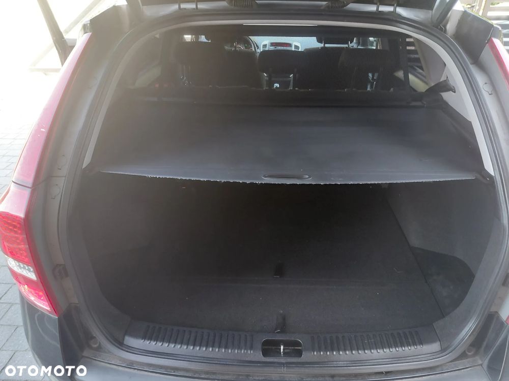 Kia Ceed - 11