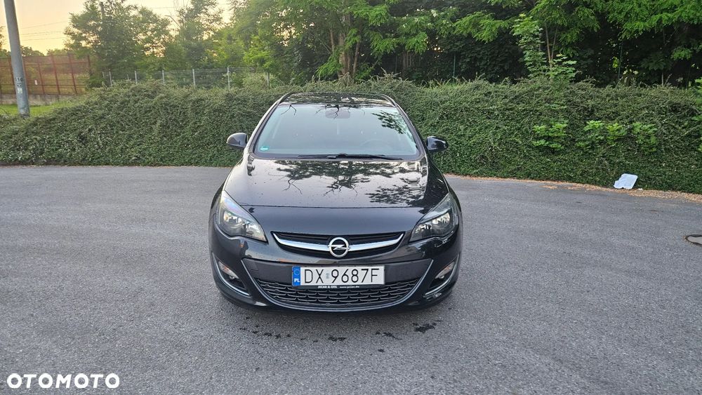Opel Astra 1.4 Turbo 150 Jahre - 5