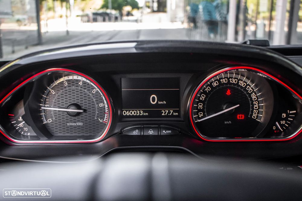 Peugeot 2008 PureTech 110 Stop&Start Allure - 18