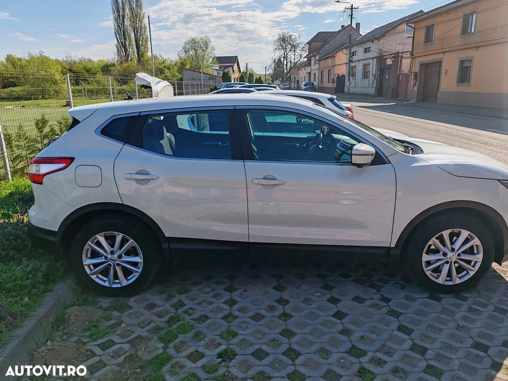 Nissan Qashqai 1.6 DCI Start/Stop X-TRONIC N-Connecta - 3