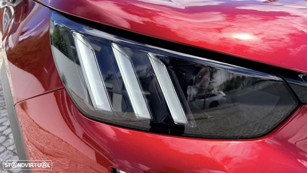 Peugeot 2008 PureTech 130 EAT8 GT - 10