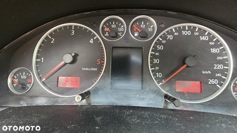 Audi A6 Avant - 10
