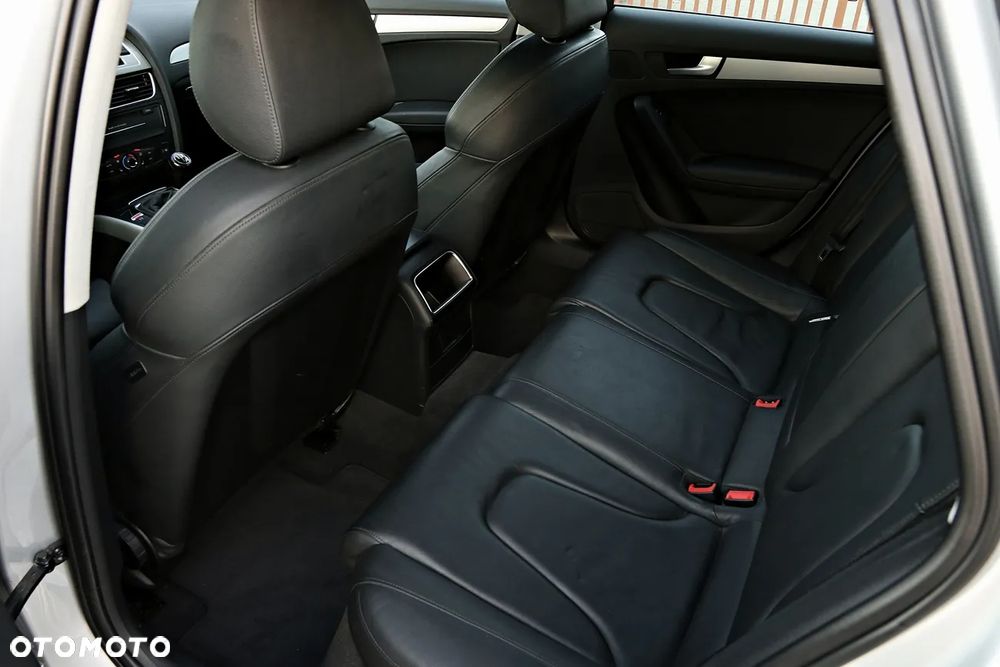 Audi A4 Allroad 2.0 TDI Quattro - 34