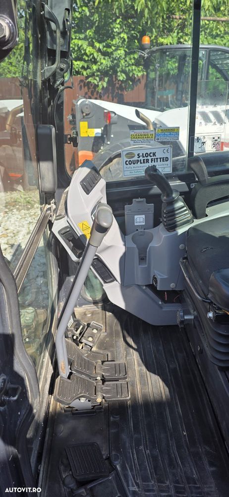 Kubota U48 - 18
