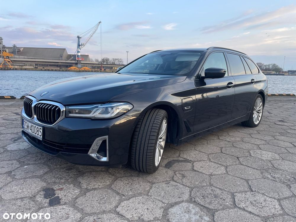 BMW Seria 5 530e Luxury Line sport - 10