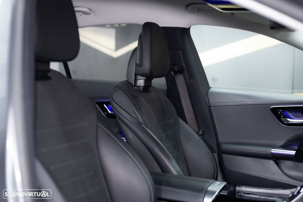 Mercedes-Benz C 300 e AMG Line - 19