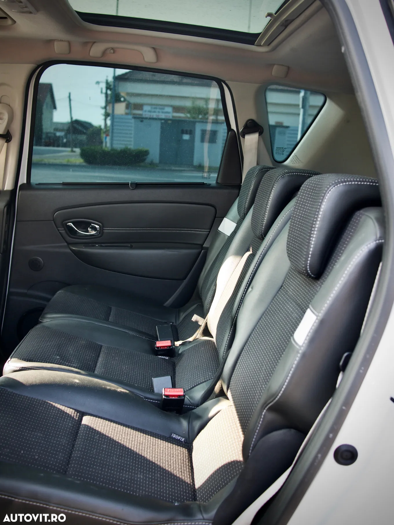Renault Scenic dCi 130 FAP Start & Stop Bose Edition - 6