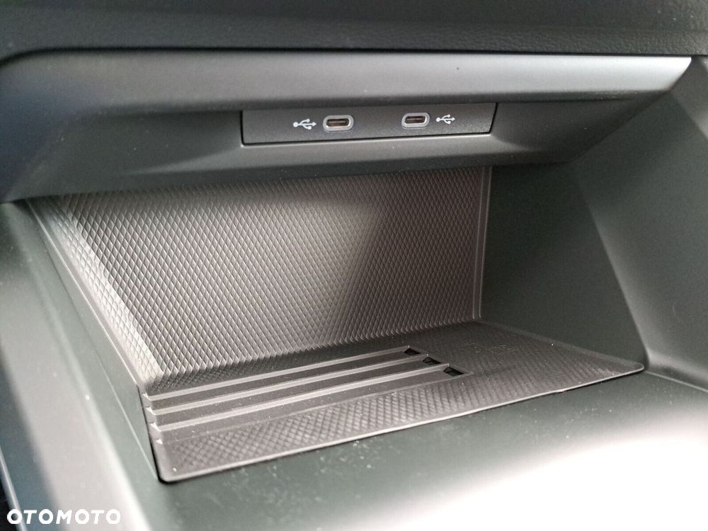 Volkswagen Golf - 38