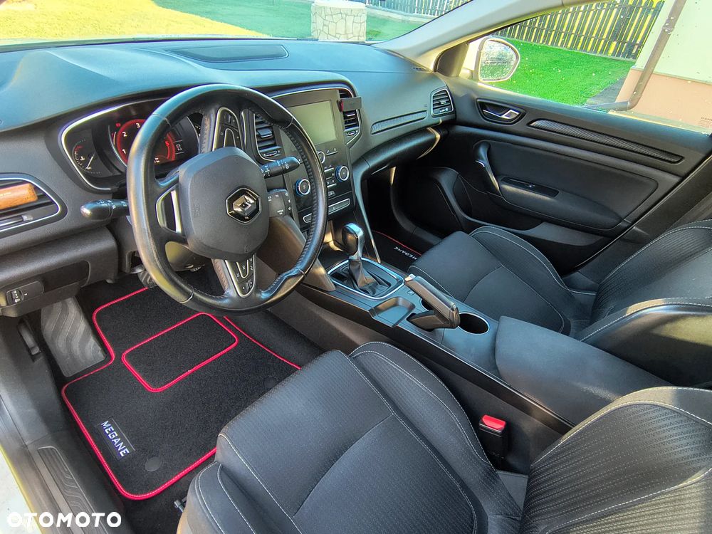 Renault Megane 1.5 dCi Zen EDC - 6