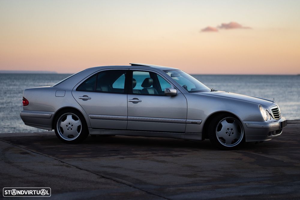 Mercedes-Benz E 320 - 27