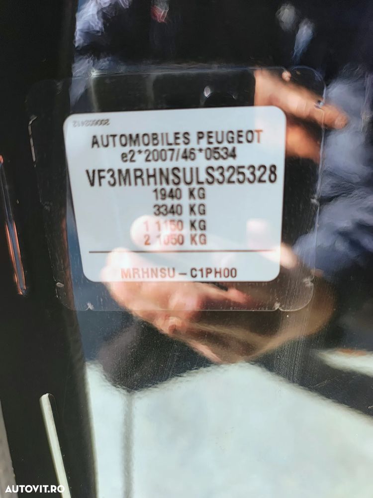 Peugeot 3008 PureTech 130 Stop & Start EAT6 Allure - 8