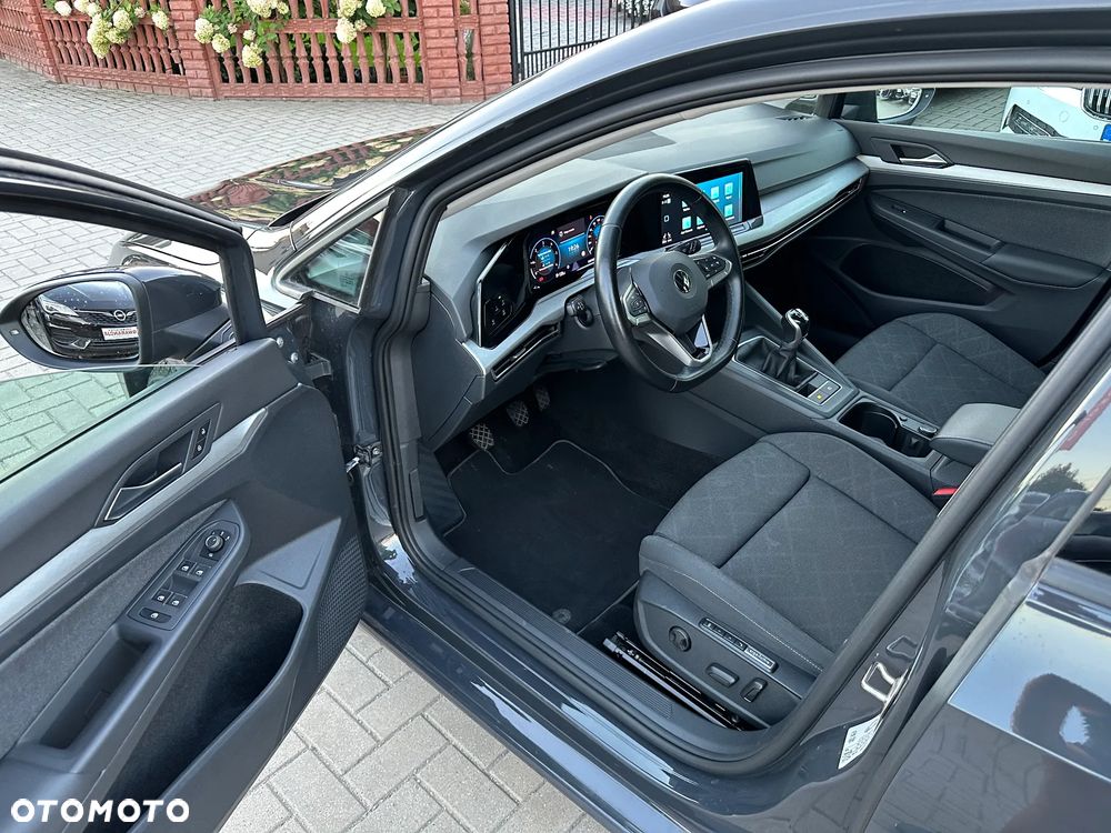 Volkswagen Golf - 6