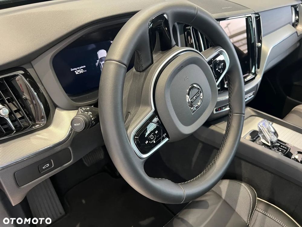 Volvo XC 60 - 13