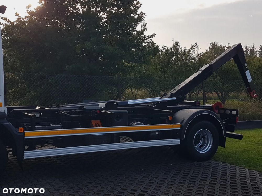 MAN TGL 12.220 HAKOWIEC 4x2 KLIMA - 24