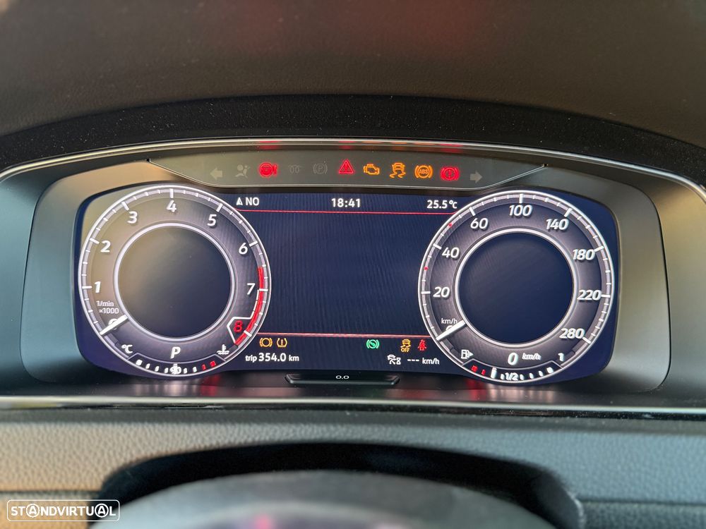VW Golf - 25