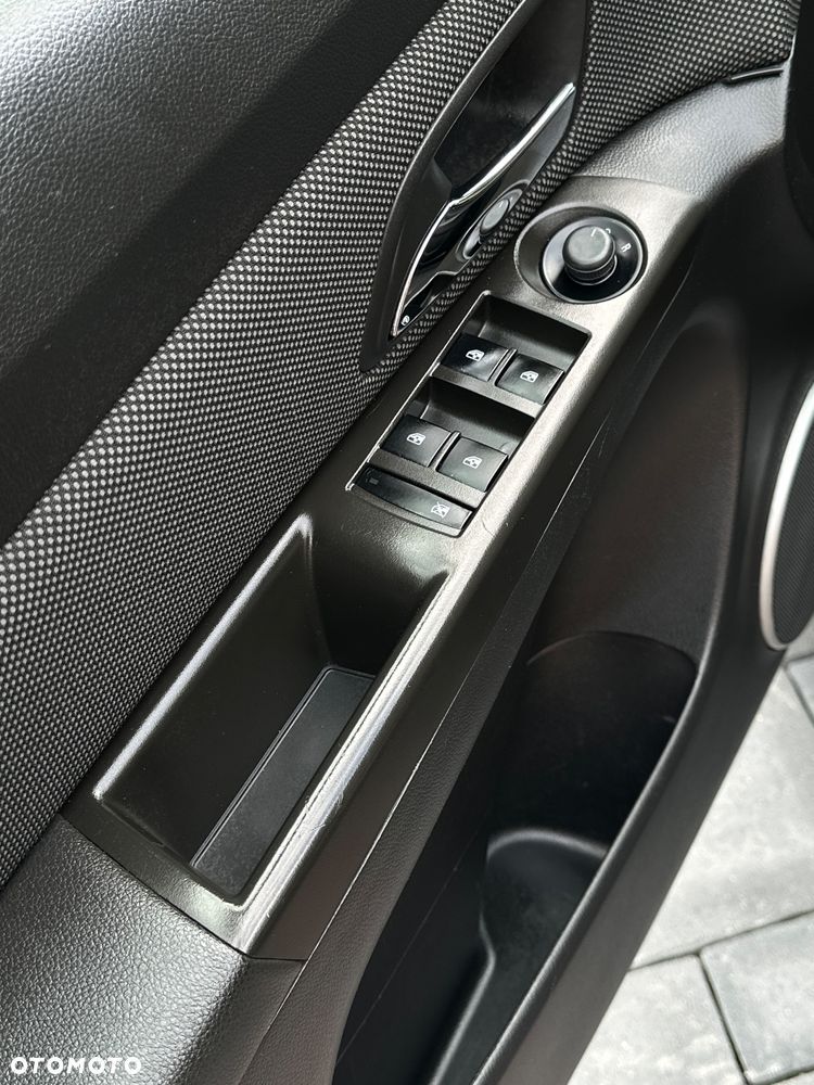 Chevrolet Cruze - 24