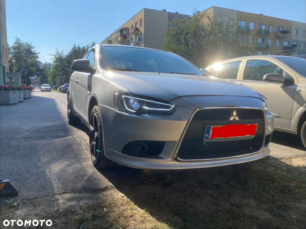 Mitsubishi Lancer - 2