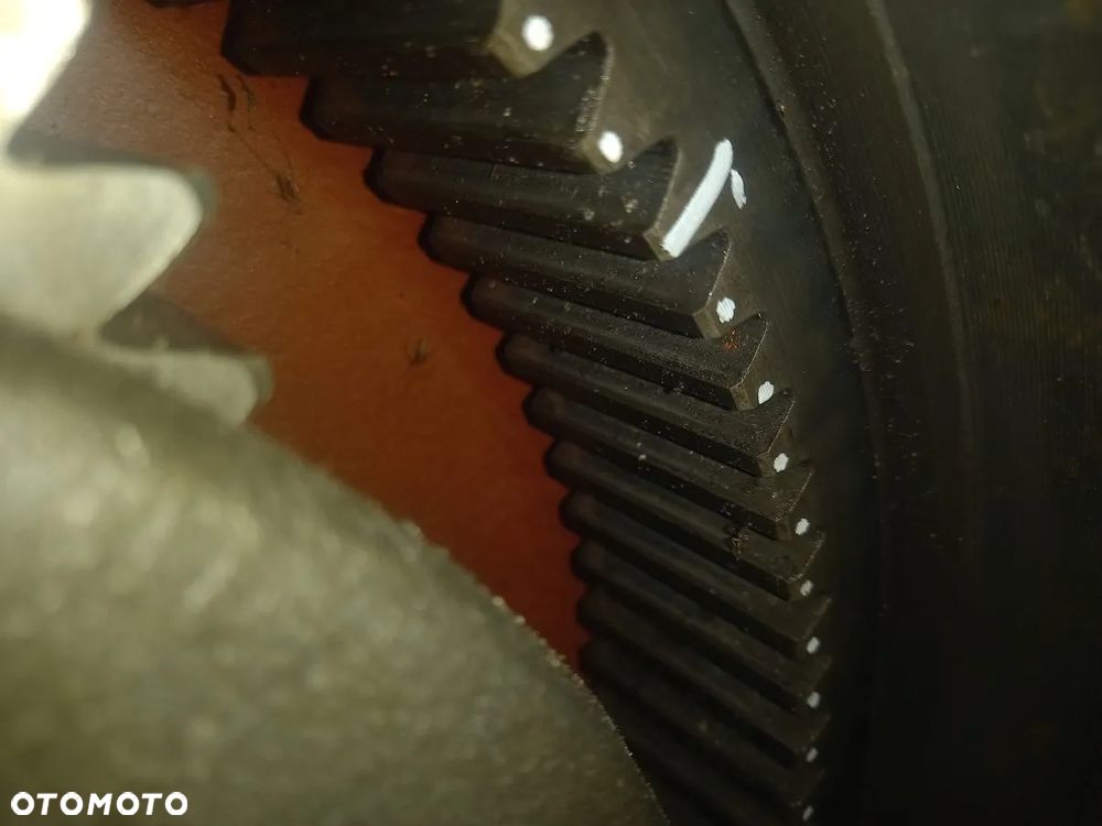 Zwolnica tylna lewa New Holland 6640 - 4