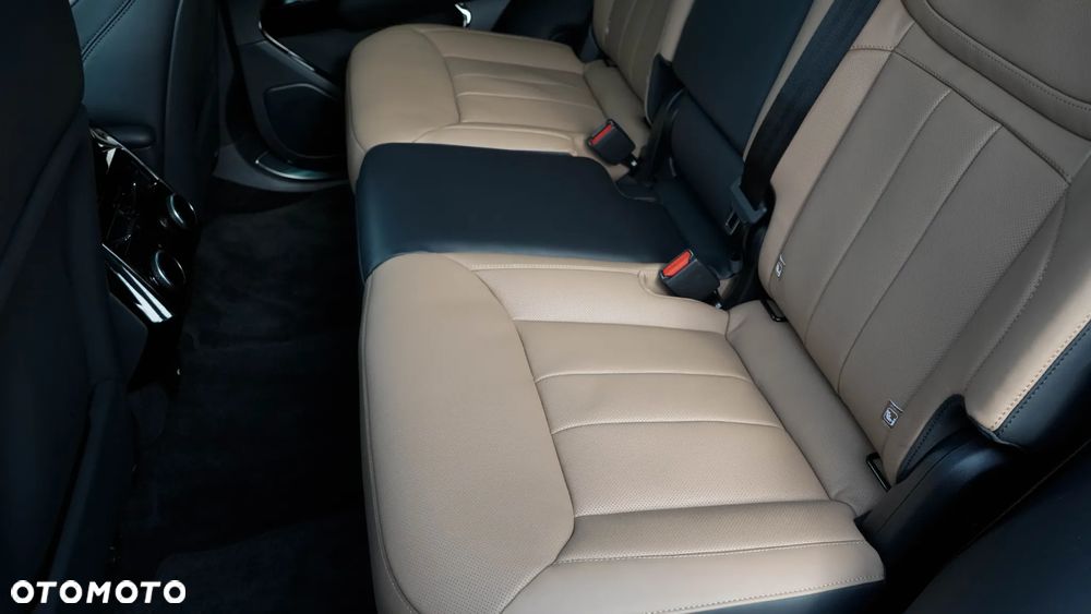 Land Rover Range Rover Sport D300 Dynamic HSE - 29