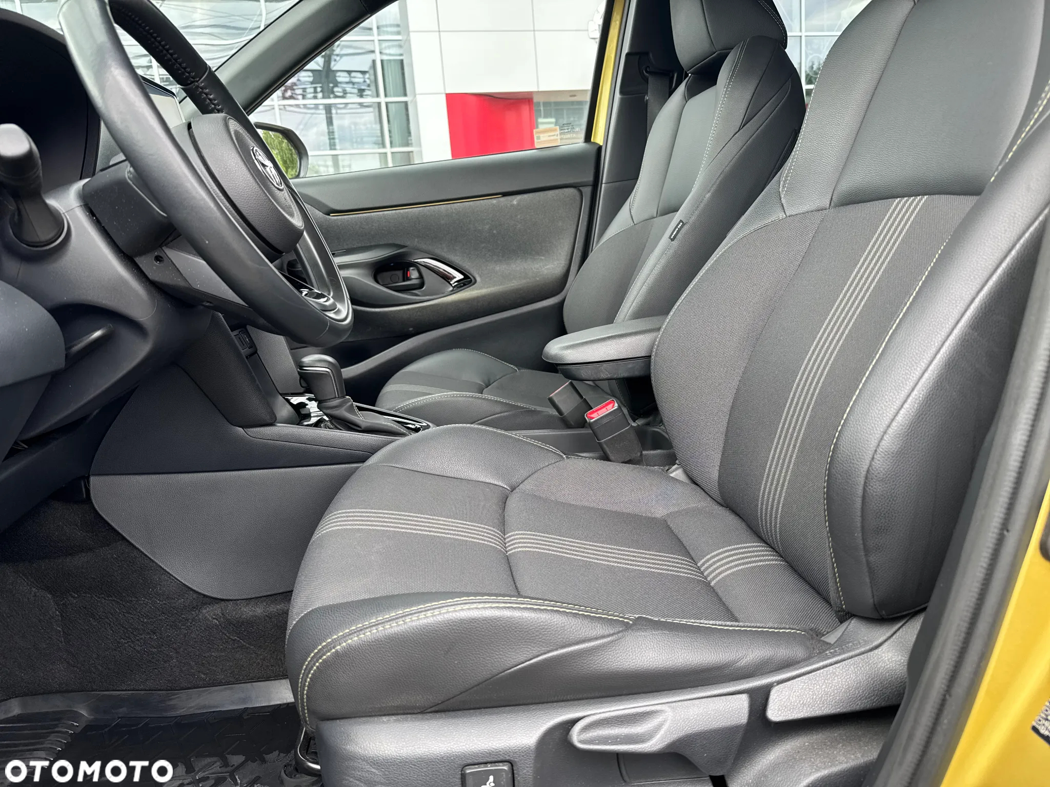 Toyota Yaris Hybrid 1.5 Selection Style - 11
