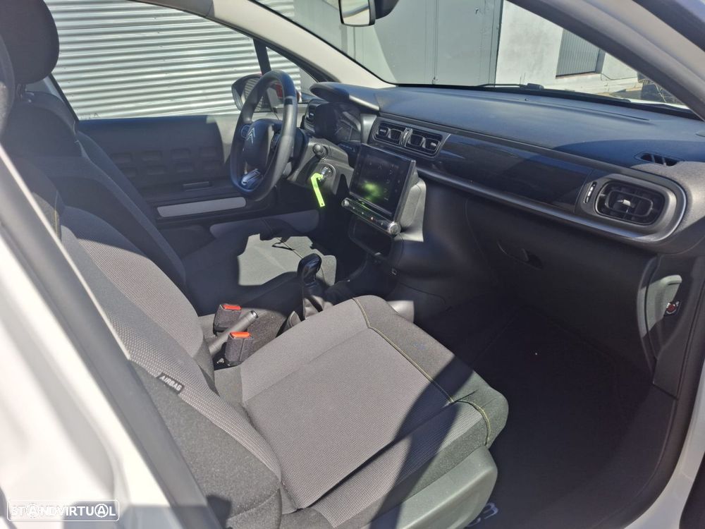 Citroën C3 1.2 PureTech Shine - 24
