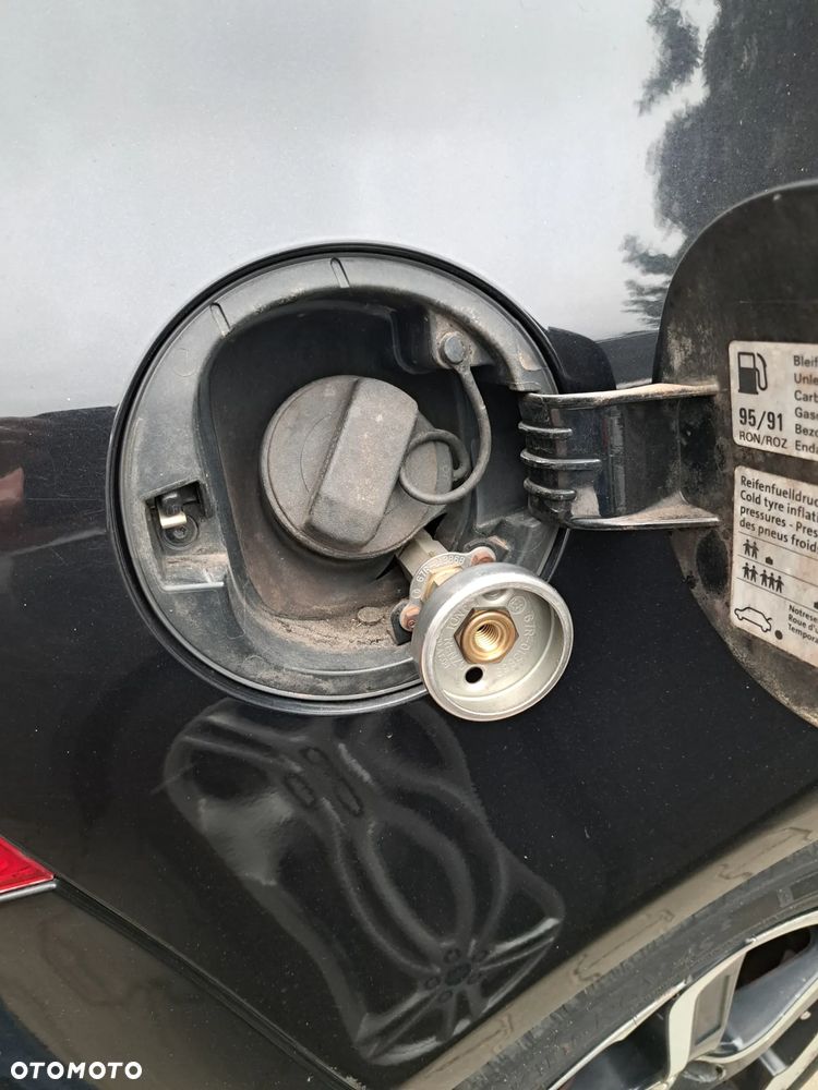 Volkswagen Golf - 21