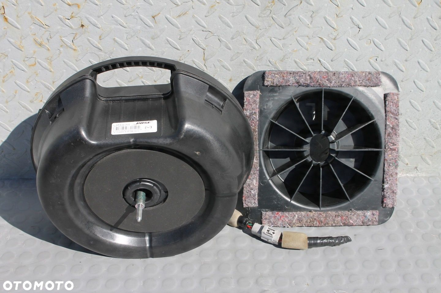 NAGŁOŚNIENIE BOSE WZMACNIACZ SUBWOOFER GŁOŚNIK MAZDA CX-3 14-21 - 16