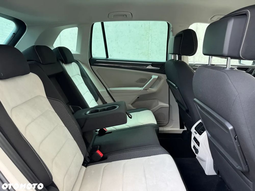 Volkswagen Tiguan - 17