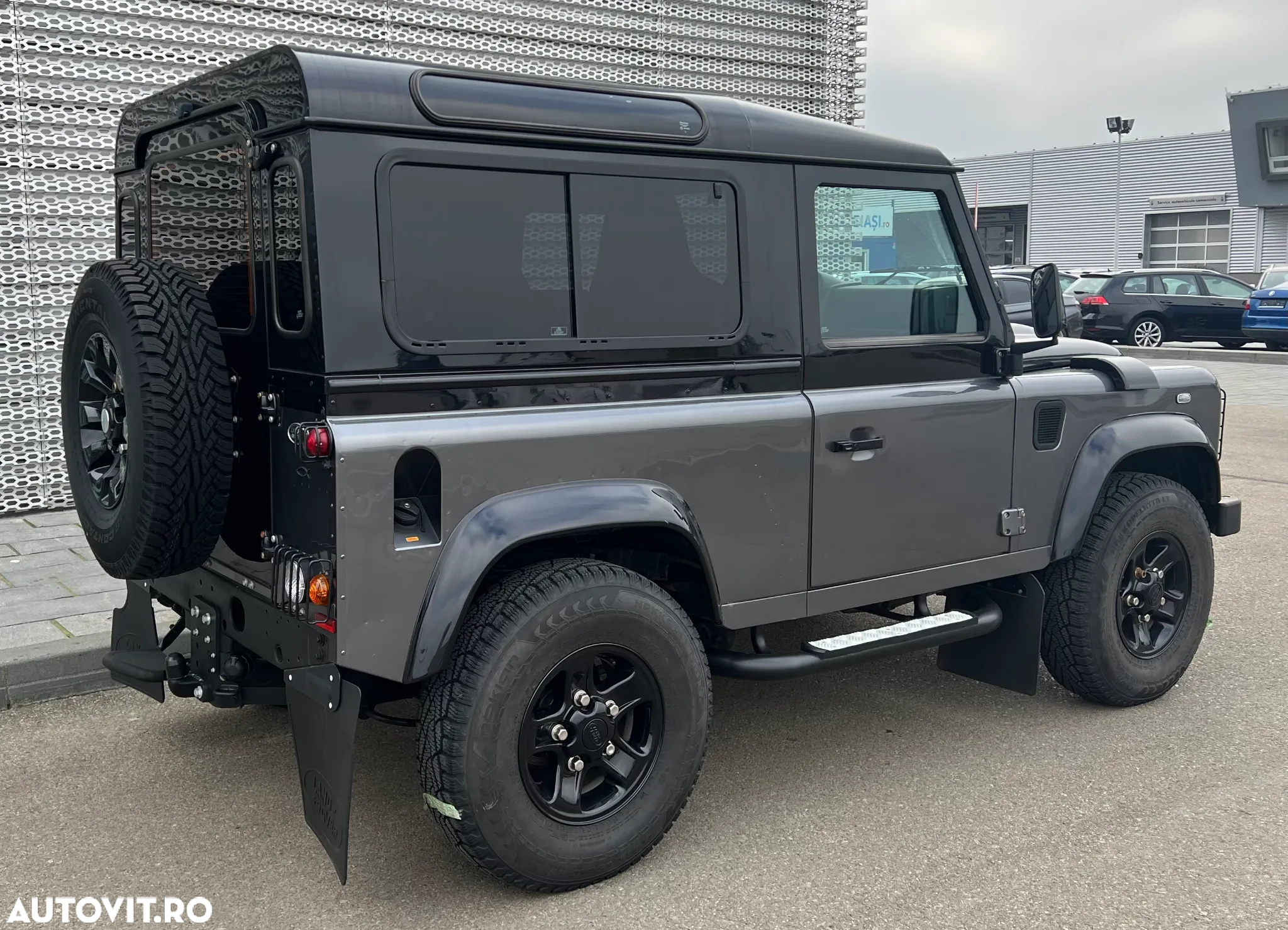 Land Rover Defender 90 2.4TD S/W E - 4