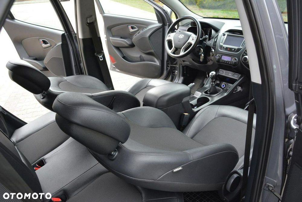 Hyundai ix35 1.7 CRDi 2WD Fifa World Cup Edition - 17