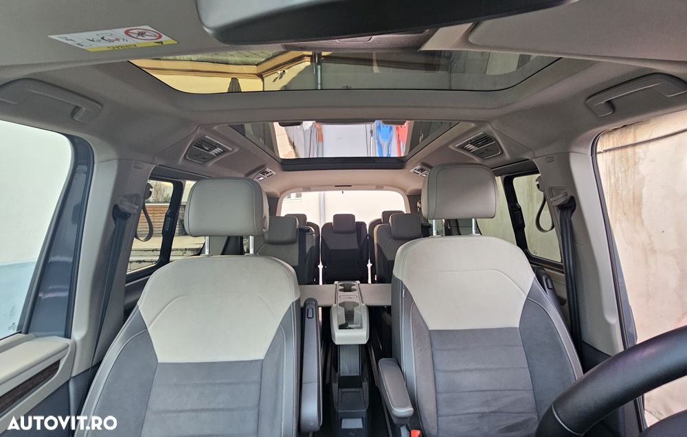 Volkswagen Multivan - 11