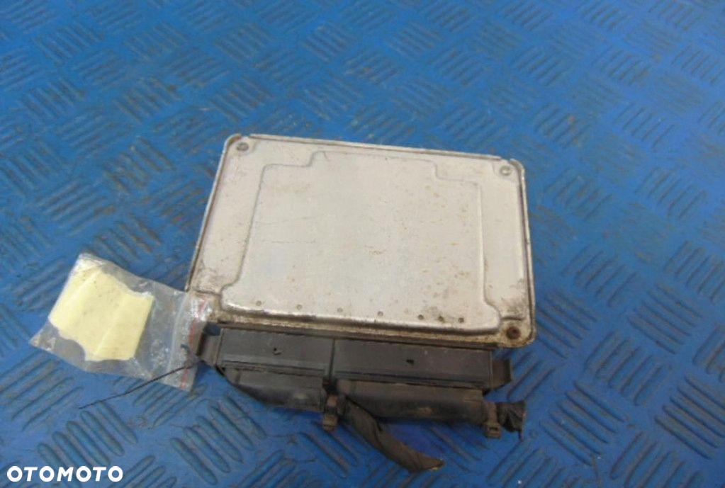 VW LT35 2.5TDI KOMPUTER SILNIKA 074906018BK - 3