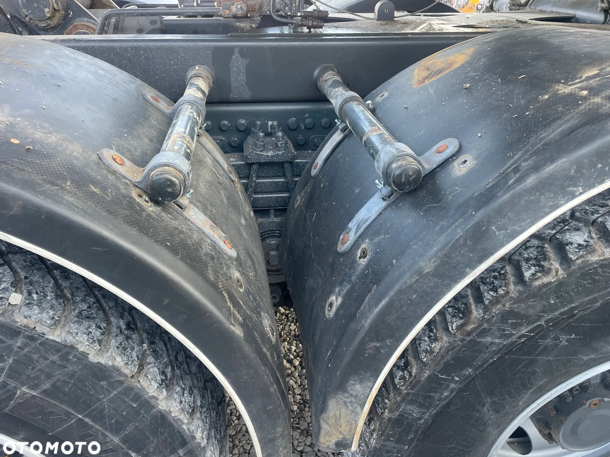 Renault Lander 6X4 - 20
