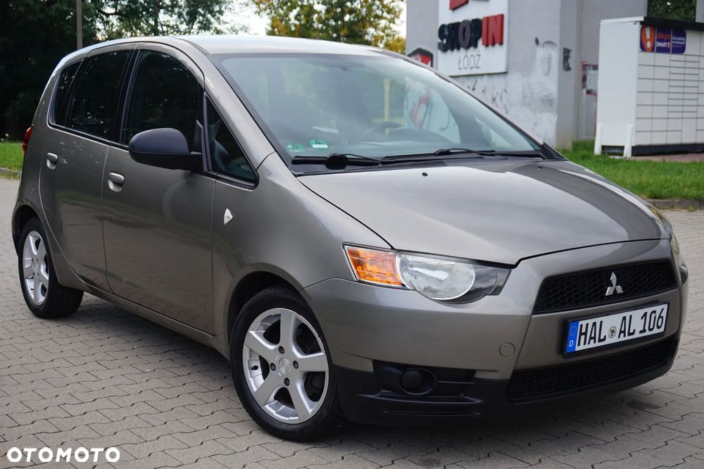 Mitsubishi Colt - 20