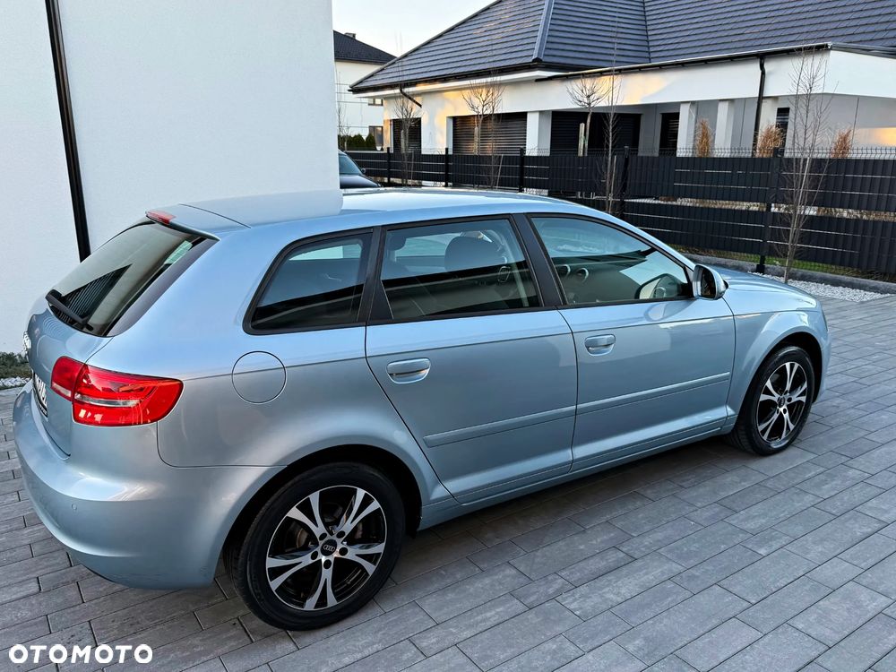 Audi A3 Sportback 1.6 Attraction - 24