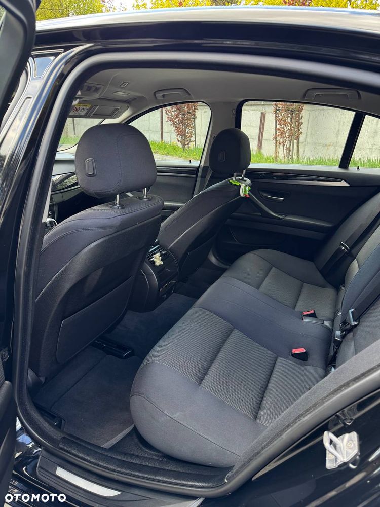 BMW Seria 5 518d - 10