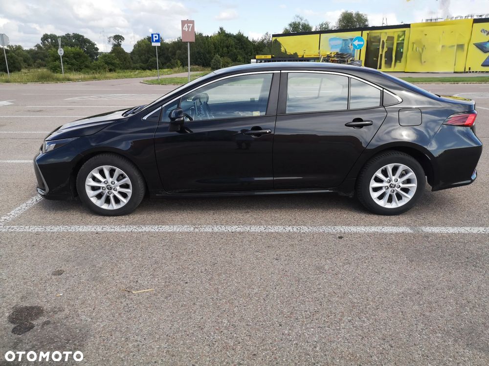 Toyota Corolla - 4