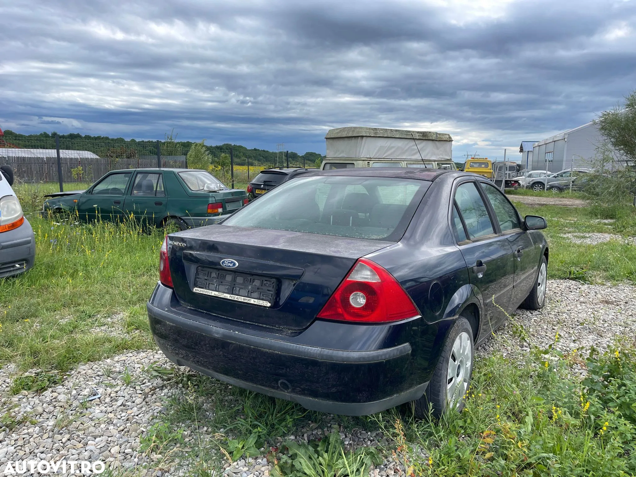 Dezmembrari Ford Mondeo MK3 1.8 Benzina - 3